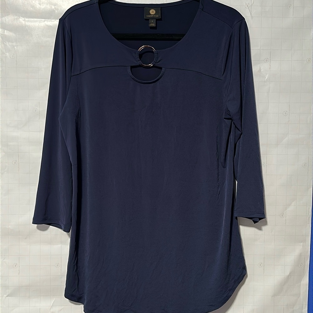 Women size L 3/4 sleeve JM collection soft stretchy fabric
